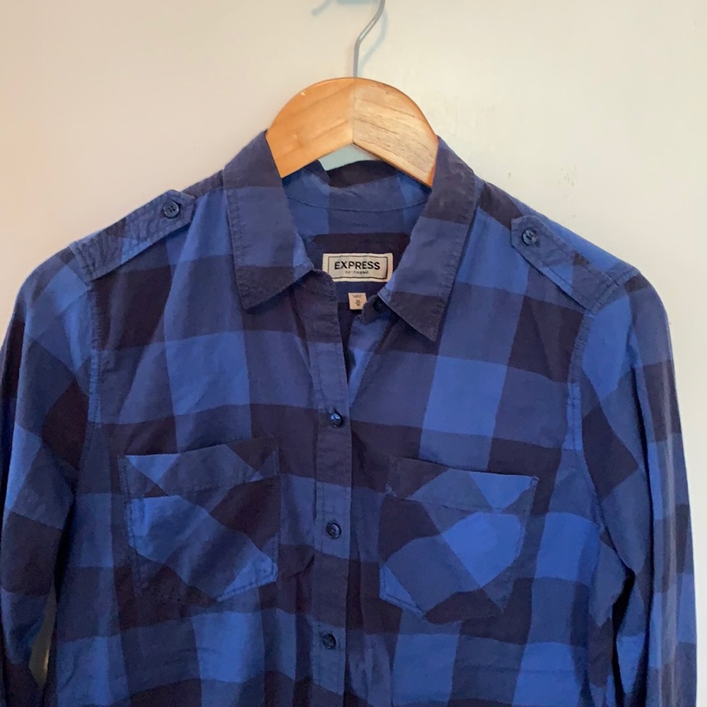 Blue Buffalo plaid Express top